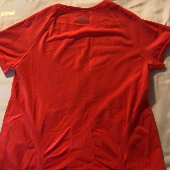 Like new Athleta top - Picture 4 of 5